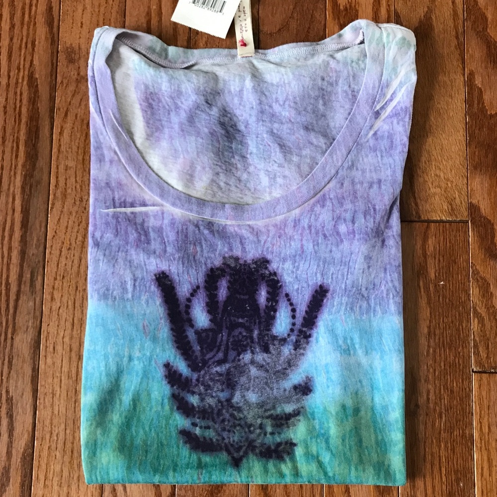 Free People NWT Women’s Short Sleeve Tie-Dye Tee Blue Turquoise Purple Sz M - Picture 3 of 7